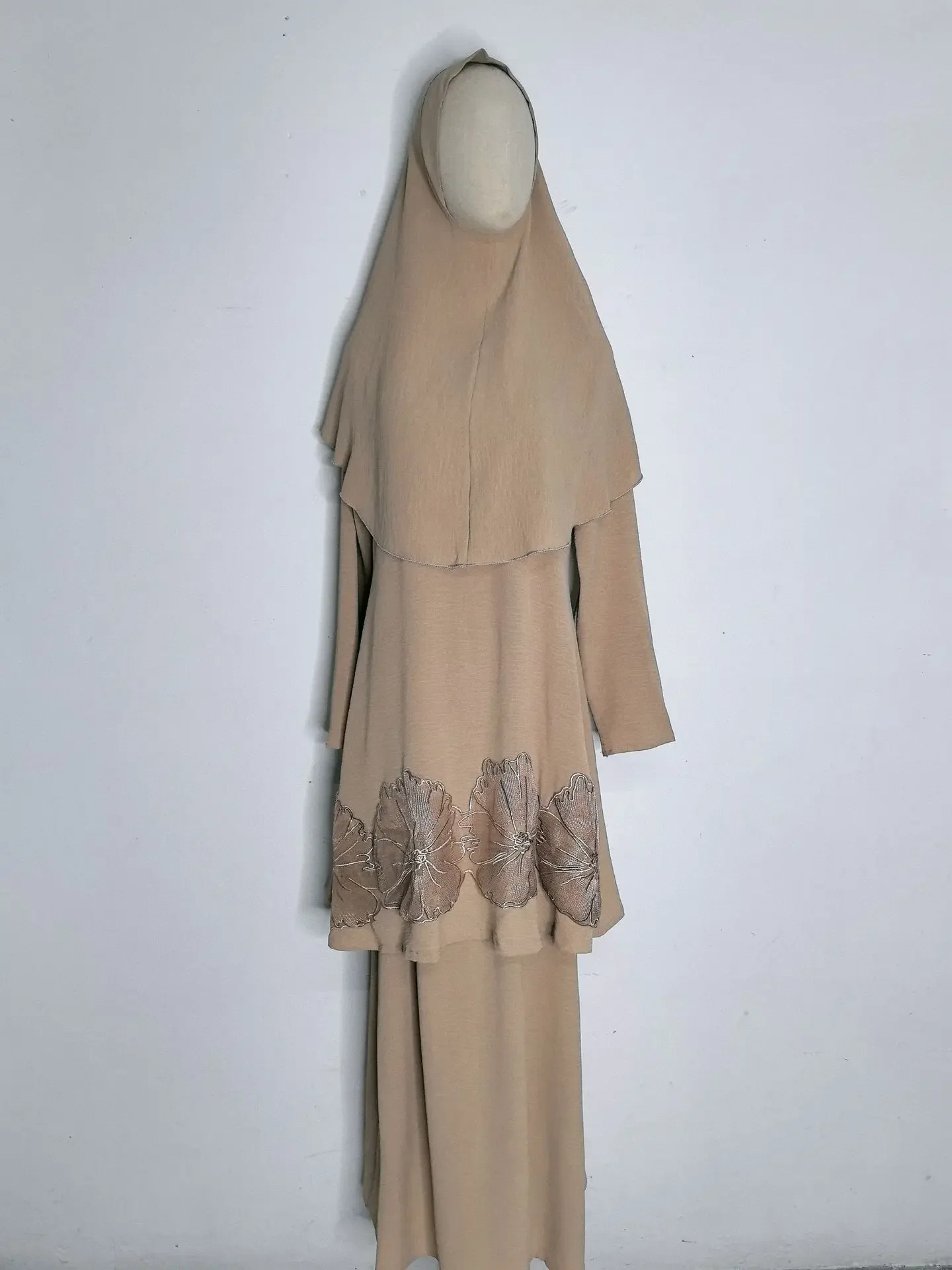 Eid Djellaba Muslim Women Hijab Dress Set Tops Skirt Islam Clothing Ramadan Prayer Garment Kaftan Turkey Kaftan Dubai Abaya Robe
Eid Djellaba Muslim Women Hijab Dress Set Tops Skirt Islam Clothing Ramadan Prayer Garment Kaftan Turkey Kaftan Dubai Abaya Robe