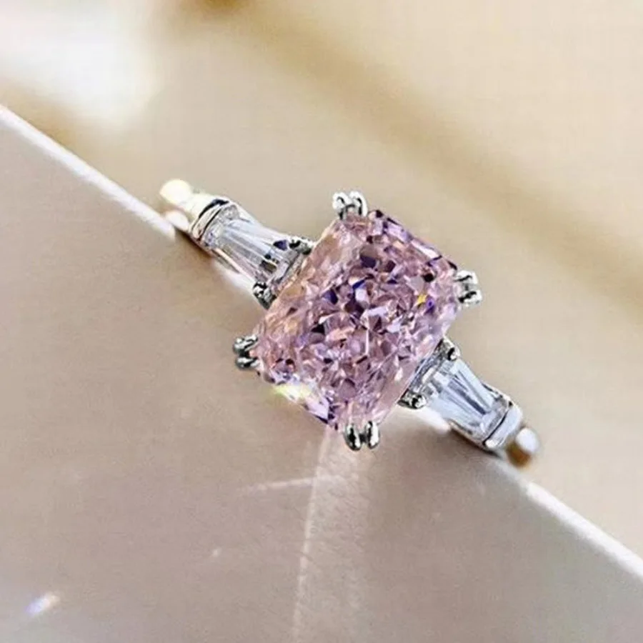 Exquisite Sweet Geometric Square Stone Rings For Women Temperament Charm Pink Zircon Wedding Bands Party Jewelry
Exquisite Sweet Geometric Square Stone Rings For Women Temperament Charm Pink Zircon Wedding Bands Party Jewelry