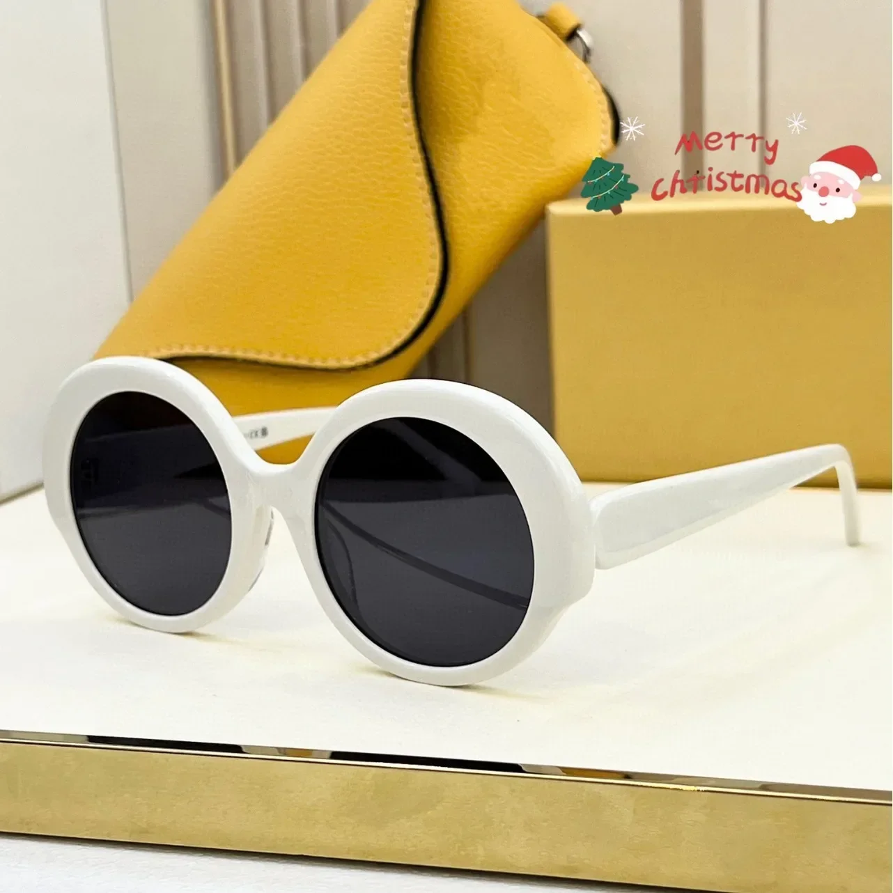 Original Designer LOE premium plate round frame limited joint sunglasses men's and women's fashion sunscreen sunglasses LW40135F
Original Designer LOE premium plate round frame limited joint sunglasses men's and women's fashion sunscreen sunglasses LW40135F