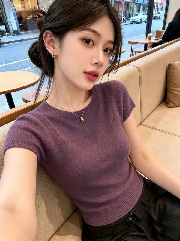 Slim Fit round Neck Short Sleeve T-Shirt Women's Unique Waist-Cut Top Soft Knitted Casual Summer Fashion Purple Color
Slim Fit round Neck Short Sleeve T-Shirt Women's Unique Waist-Cut Top Soft Knitted Casual Summer Fashion Purple Color