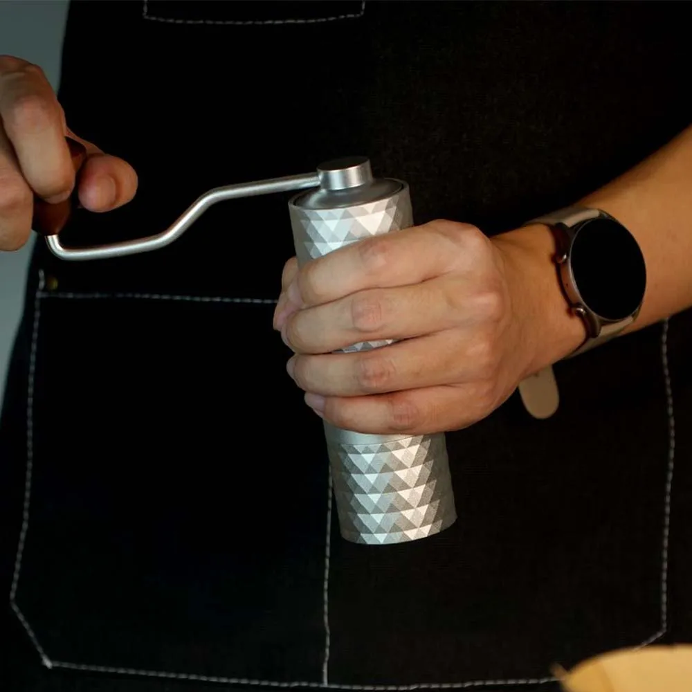 Upgrade Manual Coffee Grinder CNC Professional Stainless Steel Diamond Adjustable Manual Burr Coffee Bean Grinding
Upgrade Manual Coffee Grinder CNC Professional Stainless Steel Diamond Adjustable Manual Burr Coffee Bean Grinding