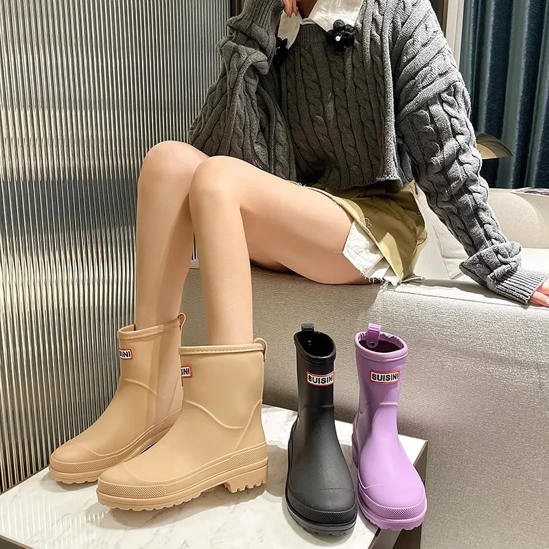 Rain shoes women's Korean student rain boots winter velvet rubber non-slip thick-soled overshoes outside water
Rain shoes women's Korean student rain boots winter velvet rubber non-slip thick-soled overshoes outside water
