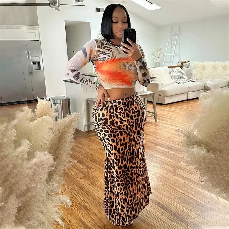 Fashion Leopard Print Sexy Two Piece Sets Women Long Sleeve Bodycon Slim T Shirt and High Waist Mermaid Long Skirts Outfits 2025
Fashion Leopard Print Sexy Two Piece Sets Women Long Sleeve Bodycon Slim T Shirt and High Waist Mermaid Long Skirts Outfits 2025