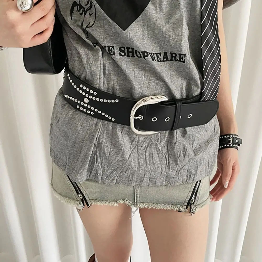 Heavy-Duty Korean Women's Waist Belt Gothic Leather Rivet Wide Belt Punk Black White Dress Jeans Belt Streetwear
Heavy-Duty Korean Women's Waist Belt Gothic Leather Rivet Wide Belt Punk Black White Dress Jeans Belt Streetwear