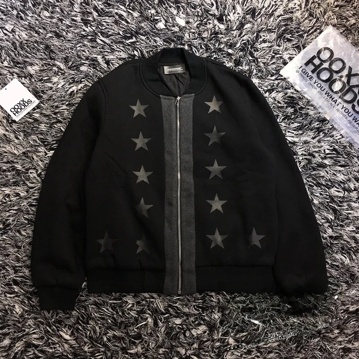2023 Spring Autumn Stylish Geometric Five-Star Dark Patchwork Zipper Baseball Sweatshirt Jacket Unisex Couple's Clothing
2023 Spring Autumn Stylish Geometric Five-Star Dark Patchwork Zipper Baseball Sweatshirt Jacket Unisex Couple's Clothing