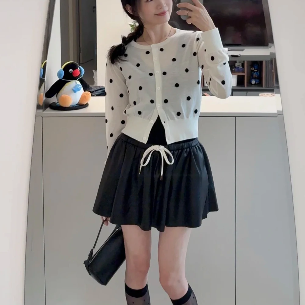 Женский кардиган из 100% шерсти Y2K в горошек с приталенной талией, облегающий вязаный топ с длинными рукавами, свитер 202, осень/зима, Новое поступление
Женский кардиган из 100% шерсти Y2K в горошек с приталенной талией, облегающий вязаный топ с длинными рукавами, свитер 202, осень/зима, Новое поступление