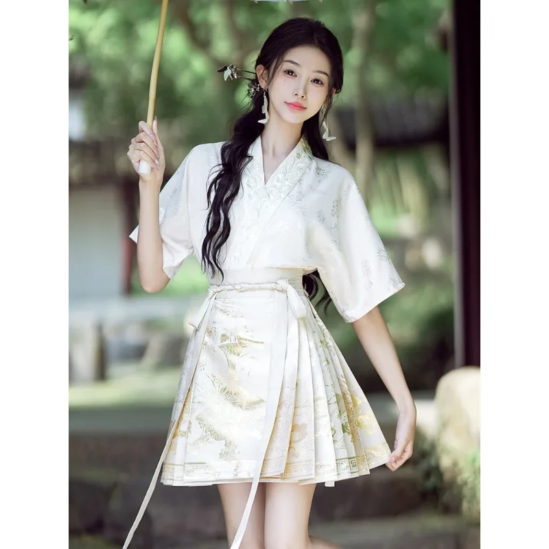 Ancient dress suit women's Chinese style horse dress short daily commuting new Chinese Hanfu improved version dress summer
Ancient dress suit women's Chinese style horse dress short daily commuting new Chinese Hanfu improved version dress summer