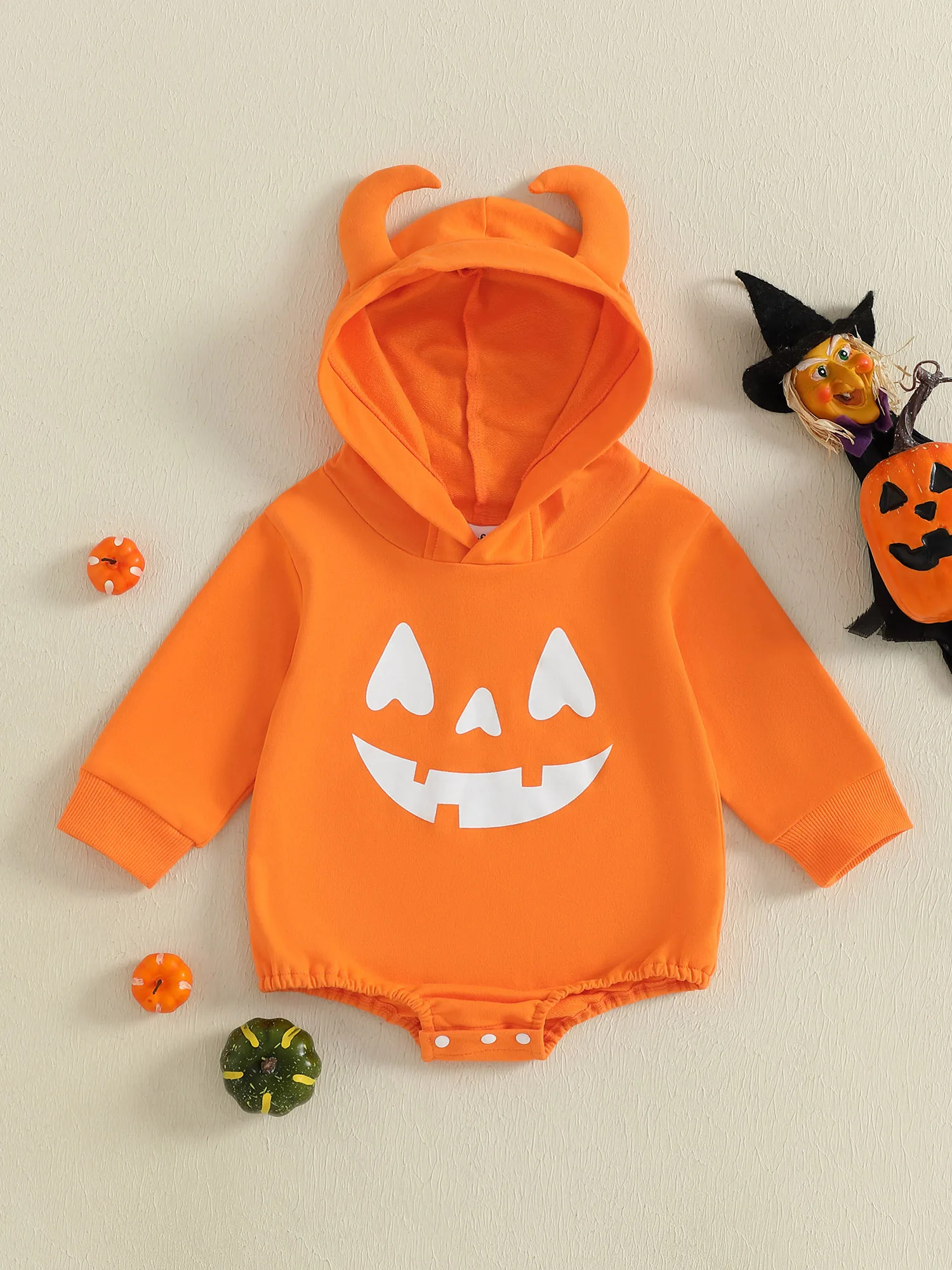 Милый детский костюм на Хэллоуин с принтом жуткого призрака и уютным дизайном с капюшоном для первого трюка или жизнью ребенка
Милый детский костюм на Хэллоуин с принтом жуткого призрака и уютным дизайном с капюшоном для первого трюка или жизнью ребенка