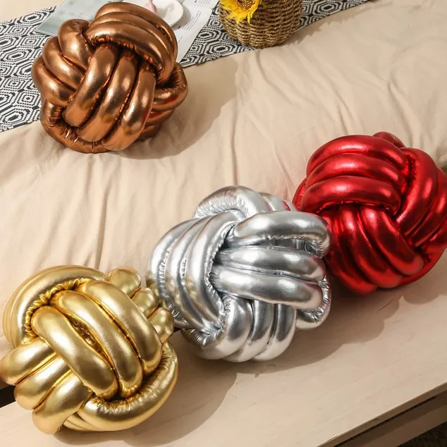 Hand - Woven Christmas Pillow - Red Gold - Foil Knotted Ball Pillow, Three - Strand Rope Ball Shaped Throw Pillow for Bay Window
Hand - Woven Christmas Pillow - Red Gold - Foil Knotted Ball Pillow, Three - Strand Rope Ball Shaped Throw Pillow for Bay Window