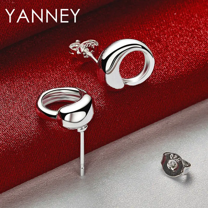 Fashion New 925 Sterling Silver 10MM Simple Mini Round Stud Earrings For Women Charm Girlfriend Gift Wedding Jewelry Accessories
Fashion New 925 Sterling Silver 10MM Simple Mini Round Stud Earrings For Women Charm Girlfriend Gift Wedding Jewelry Accessories