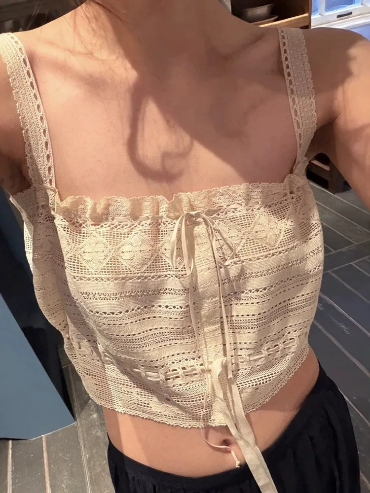 Korean Style Drawstring Lace Tie Women's Short Crop Hollow out Pure Desire Vest Knitted Knit Top Summer Fashion
Korean Style Drawstring Lace Tie Women's Short Crop Hollow out Pure Desire Vest Knitted Knit Top Summer Fashion