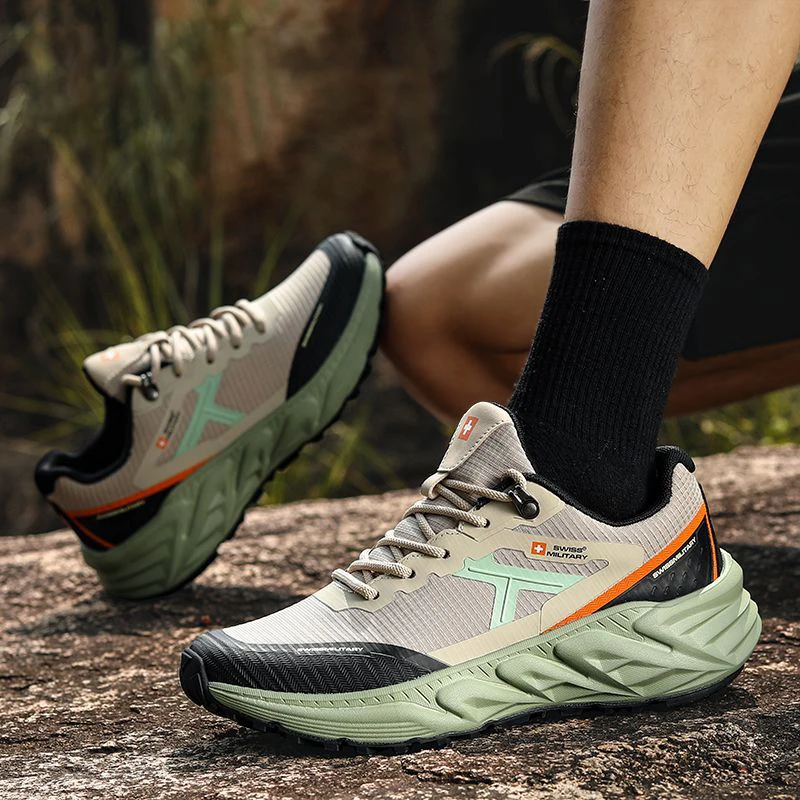 Hot selling hiking and mountaineering shoes Men's high quality wear-resistant thick-soled outdoor hiking shoes
Hot selling hiking and mountaineering shoes Men's high quality wear-resistant thick-soled outdoor hiking shoes