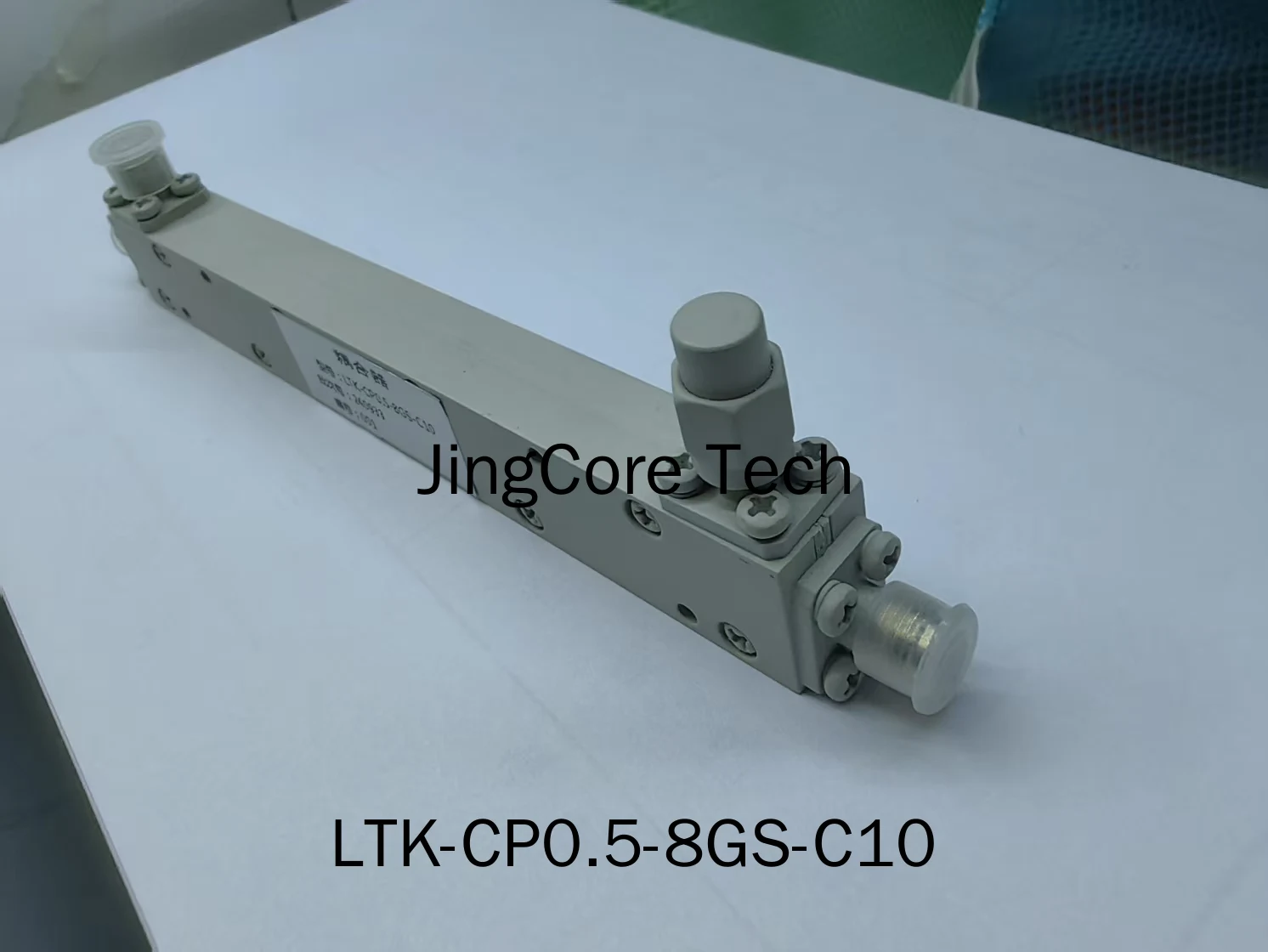 LTK-CP0.5-8GS-C10 LTK-CP0.5-8GS-C20 Новый оригинальный оригинальный датчик IC Чип радарный датчик 
LTK-CP0.5-8GS-C10 LTK-CP0.5-8GS-C20 Новый оригинальный оригинальный датчик IC Чип радарный датчик