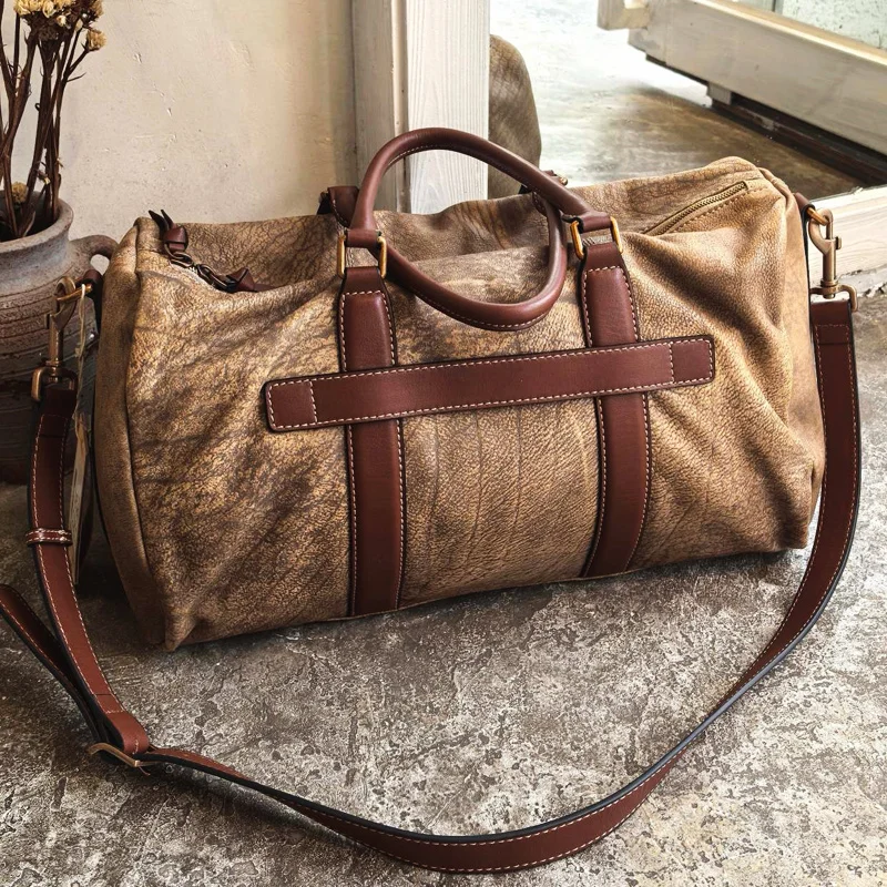 High end customized real cowhide men's large capacity travel bag, casual outdoor soft cowhide shoulder crossbody bag
High end customized real cowhide men's large capacity travel bag, casual outdoor soft cowhide shoulder crossbody bag