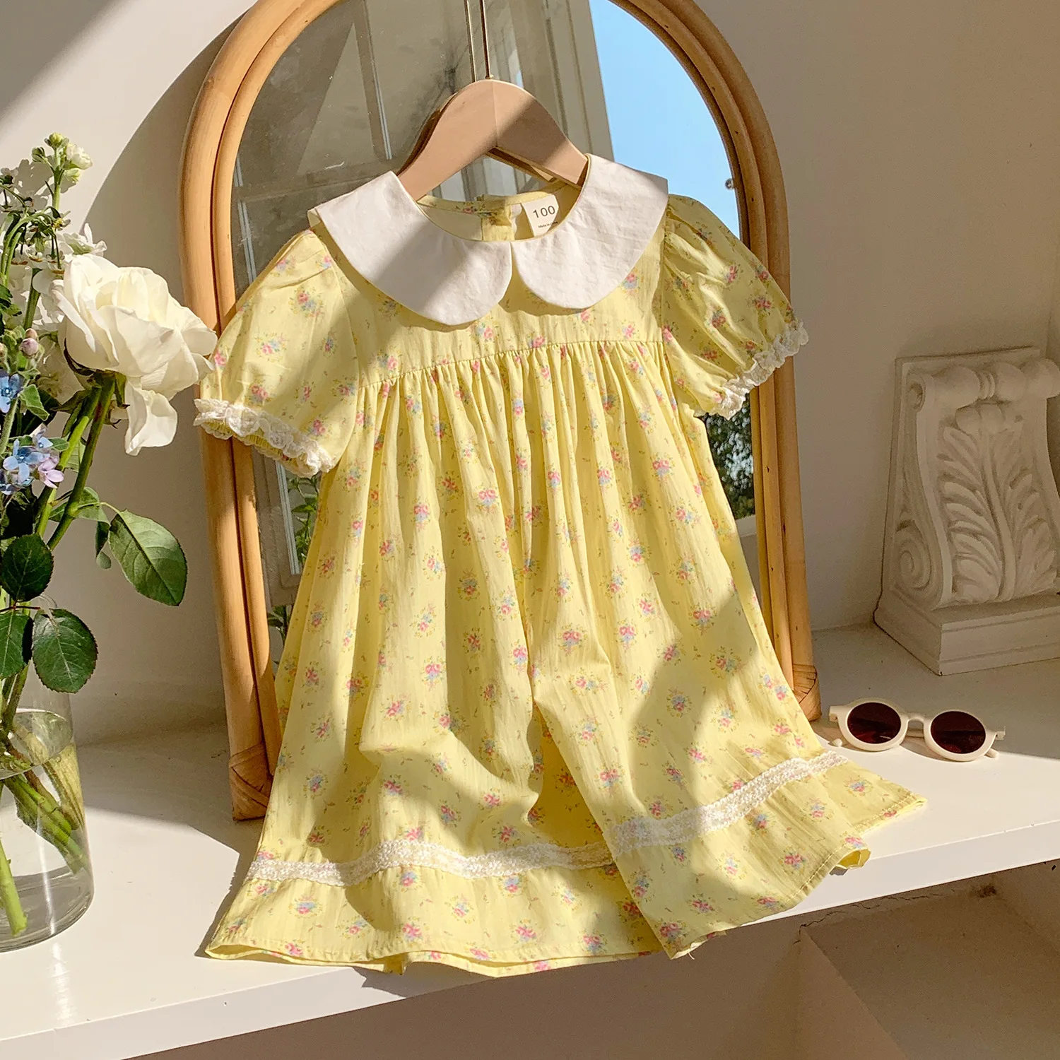 2025 Summer New Peter Pan Collar Contrasting Color Girls Dress Lace Bubble Short Sleeved Princess Dress Korean Children Clothing
2025 Summer New Peter Pan Collar Contrasting Color Girls Dress Lace Bubble Short Sleeved Princess Dress Korean Children Clothing