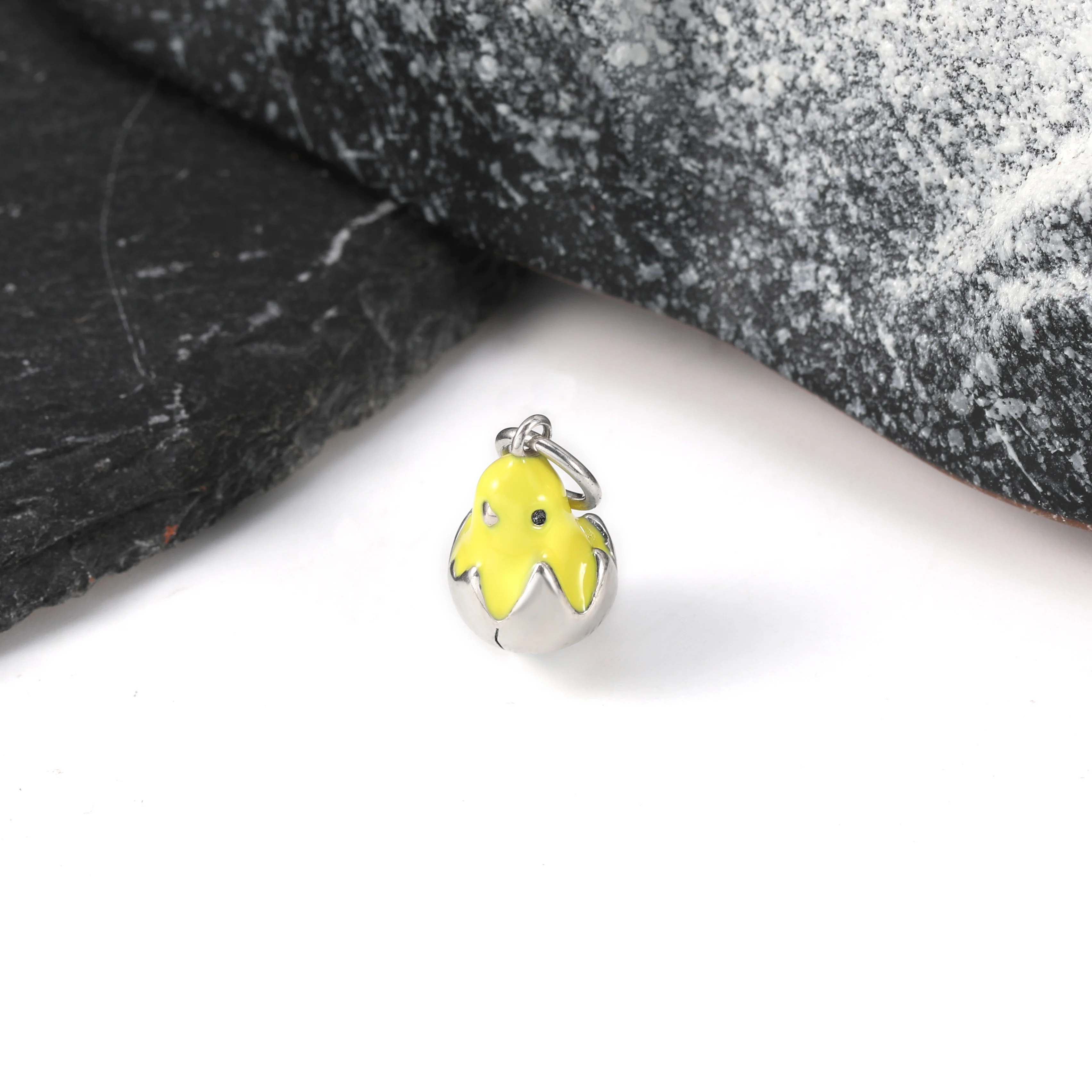 DJ438 authentic 925 sterling silver fashionable and exquisite Enamel Chicken Rules accessory bee pendant
DJ438 authentic 925 sterling silver fashionable and exquisite Enamel Chicken Rules accessory bee pendant
