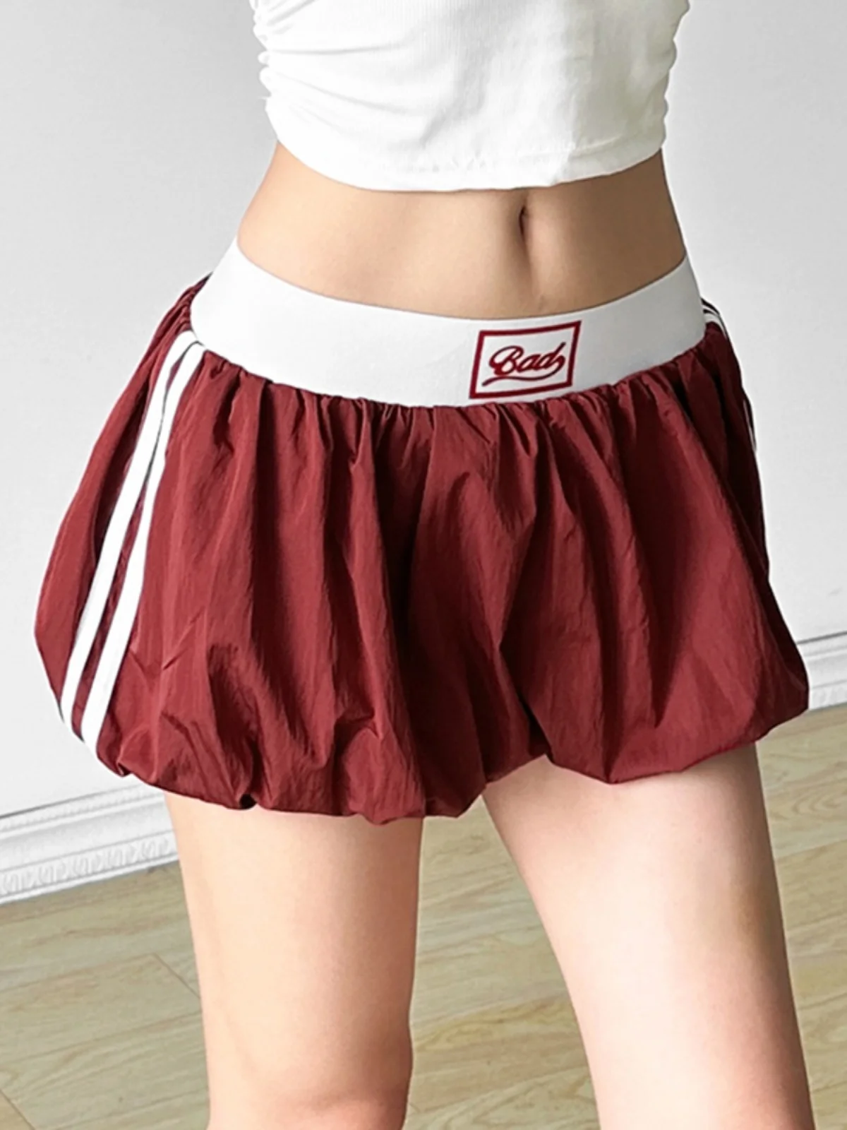 SylCue Retro American Hot Girl Sle Contrast Color Splicing Bloomer Skirt Women's Belted Slimming ort Skirts
SylCue Retro American Hot Girl Sle Contrast Color Splicing Bloomer Skirt Women's Belted Slimming ort Skirts