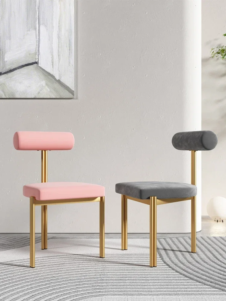 Makeup chair back stool Light luxury high-end girls bedroom dresser chair Creative home dining chair
Makeup chair back stool Light luxury high-end girls bedroom dresser chair Creative home dining chair