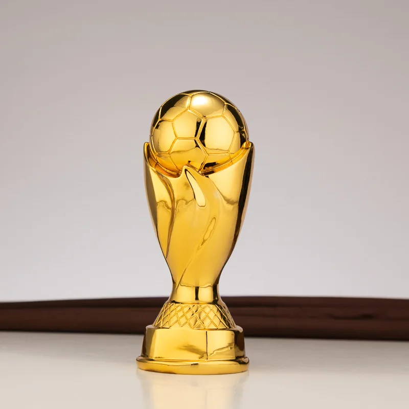 Small electroplated football trophies, resin handicrafts, sports fan supplies, school and enterprise sports meeting trophies
Small electroplated football trophies, resin handicrafts, sports fan supplies, school and enterprise sports meeting trophies