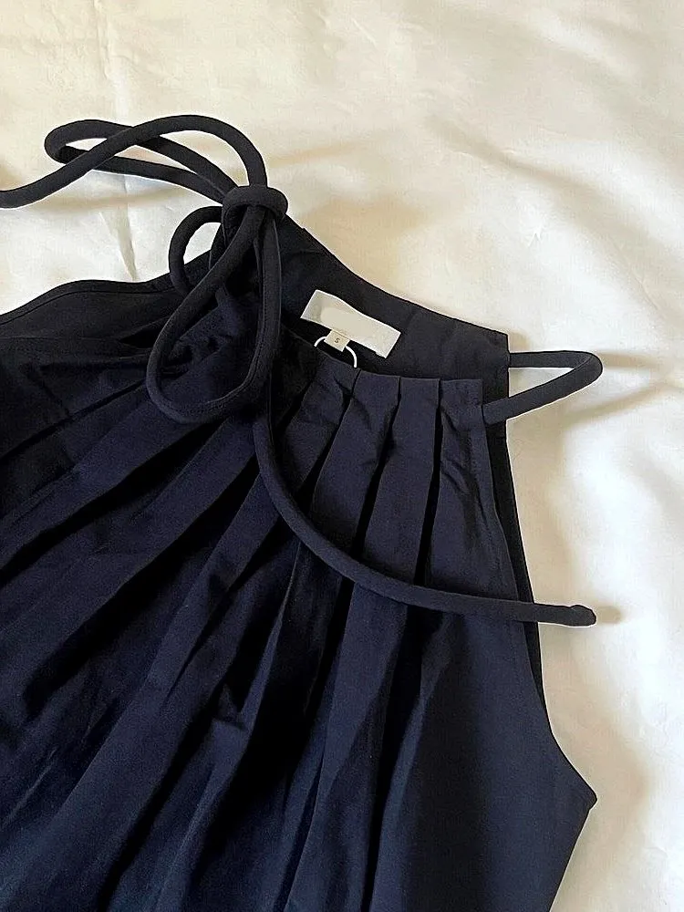 Black Folded Texture Holiday Style Wrap Neck Strap Dress Long Summer Skirt High Waist Korean Style Commute Fashion Polyester ...
Black Folded Texture Holiday Style Wrap Neck Strap Dress Long Summer Skirt High Waist Korean Style Commute Fashion Polyester ...