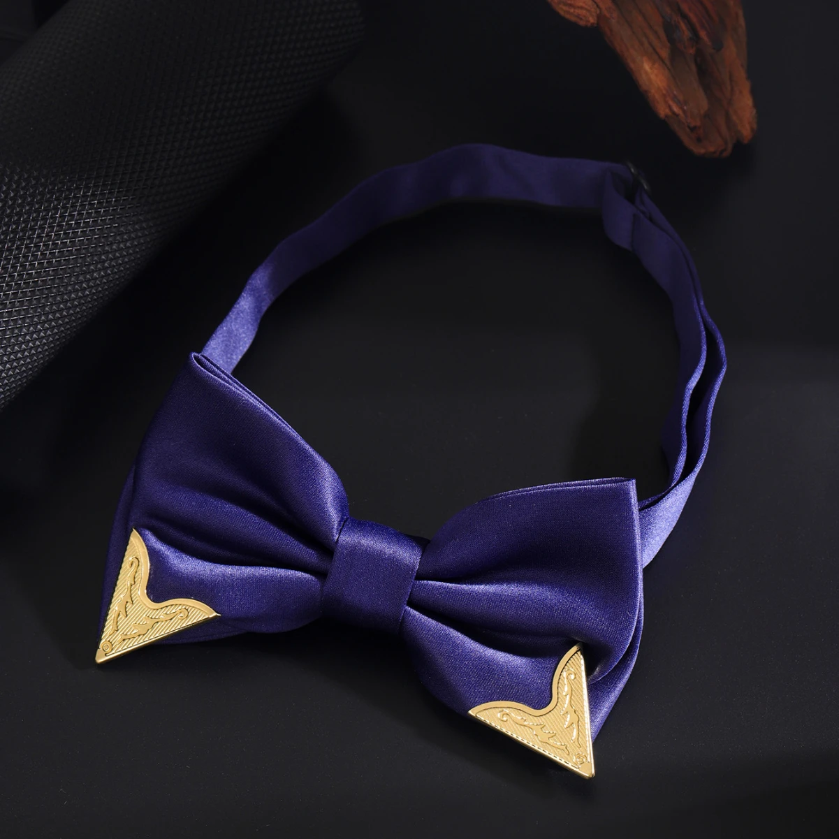 Модный галстук-бабочка с плоской головкой, металлическая окантовка, регулируемый французский стиль, унисекс, повседневная модная рубашка, костюм, универсальный аксессуар, подарки
Модный галстук-бабочка с плоской головкой, металлическая окантовка, регулируемый французский стиль, унисекс, повседневная модная рубашка, костюм, универсальный аксессуар, подарки