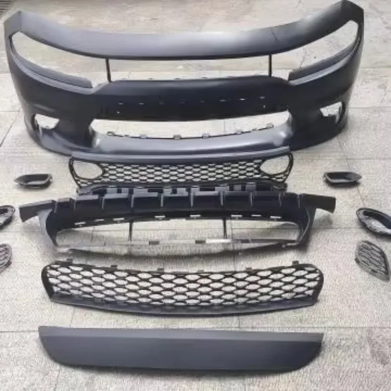 Передний бампер с накладкой без отверстий под противотуманные фары для Dodge Charger 2015-2022, автозапчасти для кузова
Передний бампер с накладкой без отверстий под противотуманные фары для Dodge Charger 2015-2022, автозапчасти для кузова