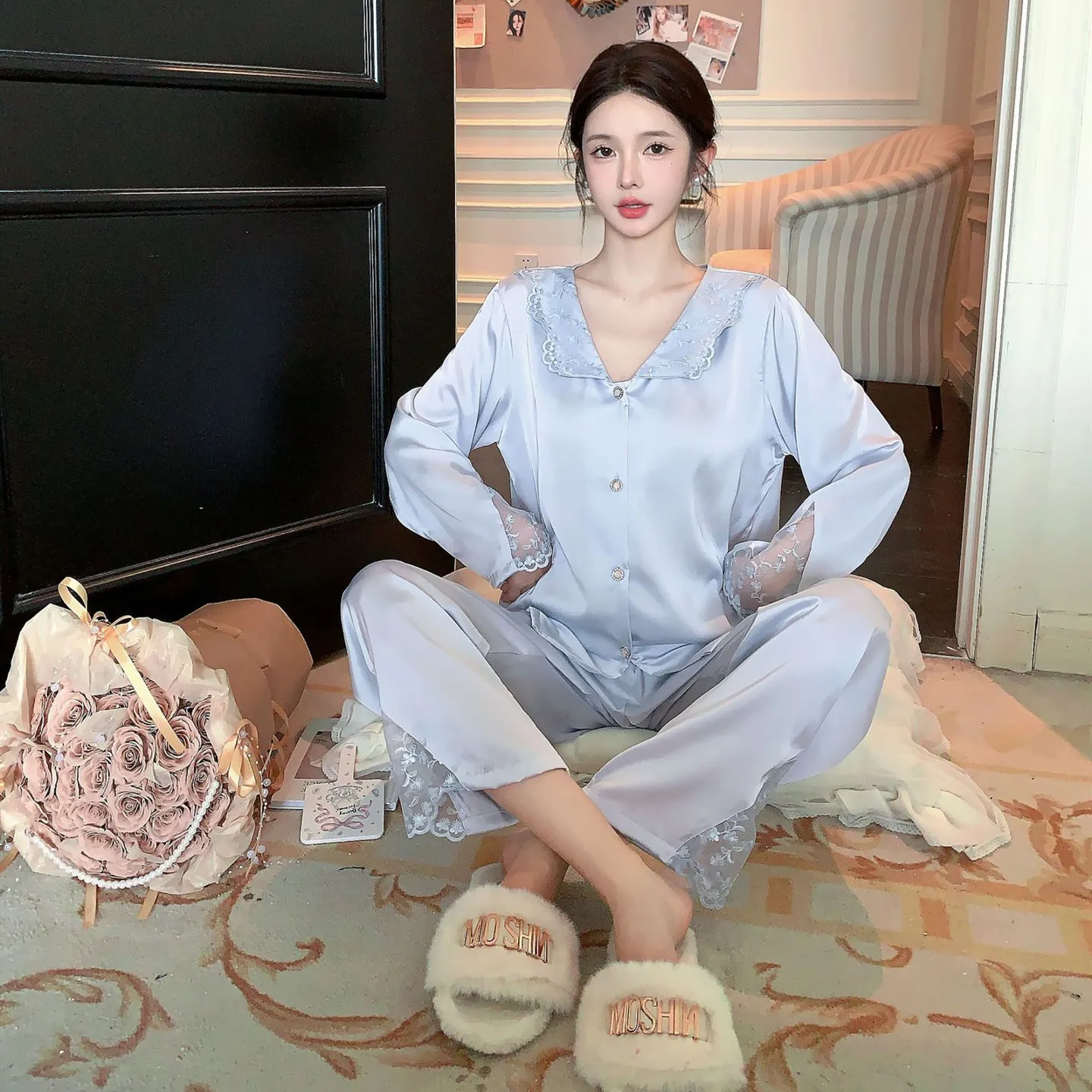 Women Embroidery Lapel Shirt Pants Pajamas Set Long Sleeves Girl Home Wear Two-Piece Sleepwear Sexy Nightwear
Women Embroidery Lapel Shirt Pants Pajamas Set Long Sleeves Girl Home Wear Two-Piece Sleepwear Sexy Nightwear