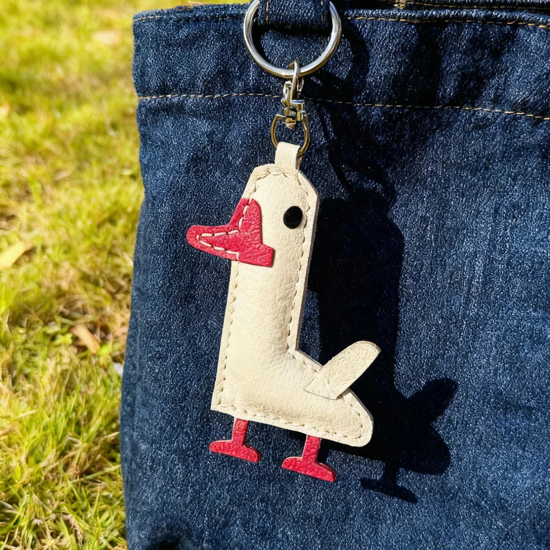 Little duck bag charm girls' gift backpack accessory small leather handmade keychain
Little duck bag charm girls' gift backpack accessory small leather handmade keychain