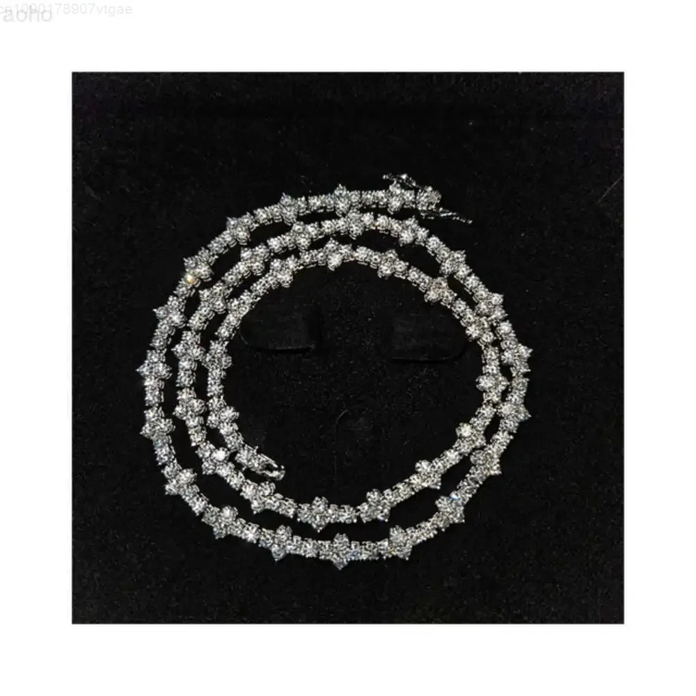 18k Gold Plated Round Cut Cluster Tennis Chain Iced Out with d Colour Moissanite Diamonds Gift for Him Her
18k Gold Plated Round Cut Cluster Tennis Chain Iced Out with d Colour Moissanite Diamonds Gift for Him Her
