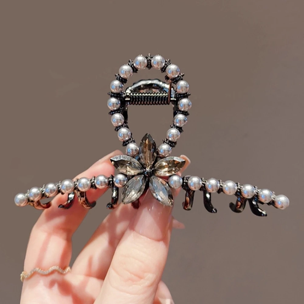Новые заколки для волос с жемчугом, элегантные женские заколки-цветы со стразами, аксессуары для волос
Новые заколки для волос с жемчугом, элегантные женские заколки-цветы со стразами, аксессуары для волос