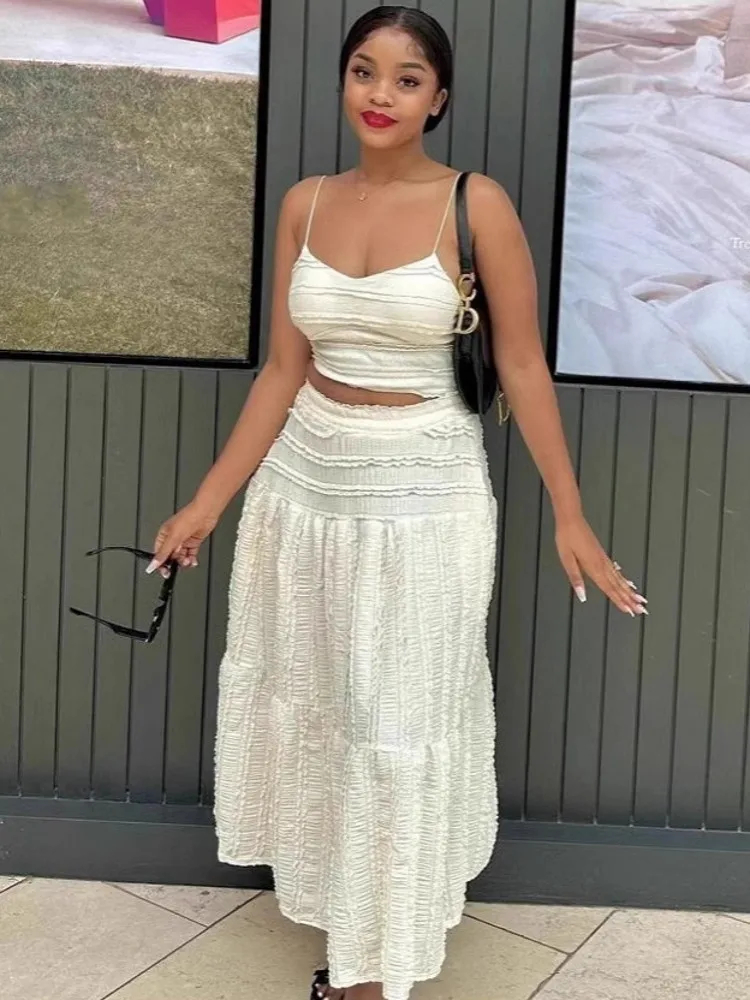 2025 Spring Summer Women Sexy Sweater Skirt Suit Y2K Fashion Sleeveless Tops And Long Maxi Skirt Dress Two Piece Sets
2025 Spring Summer Women Sexy Sweater Skirt Suit Y2K Fashion Sleeveless Tops And Long Maxi Skirt Dress Two Piece Sets