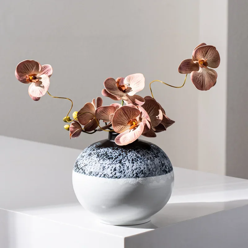 CLL modern light luxury handmade ceramics gradual high sense coffee table art vase arrangement ornament
CLL modern light luxury handmade ceramics gradual high sense coffee table art vase arrangement ornament