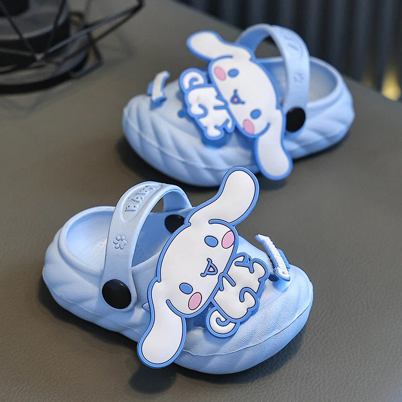 Детские летние тапочки Sanrio для девочек, домашние нескользящие тапочки с героями мультфильмов
Детские летние тапочки Sanrio для девочек, домашние нескользящие тапочки с героями мультфильмов