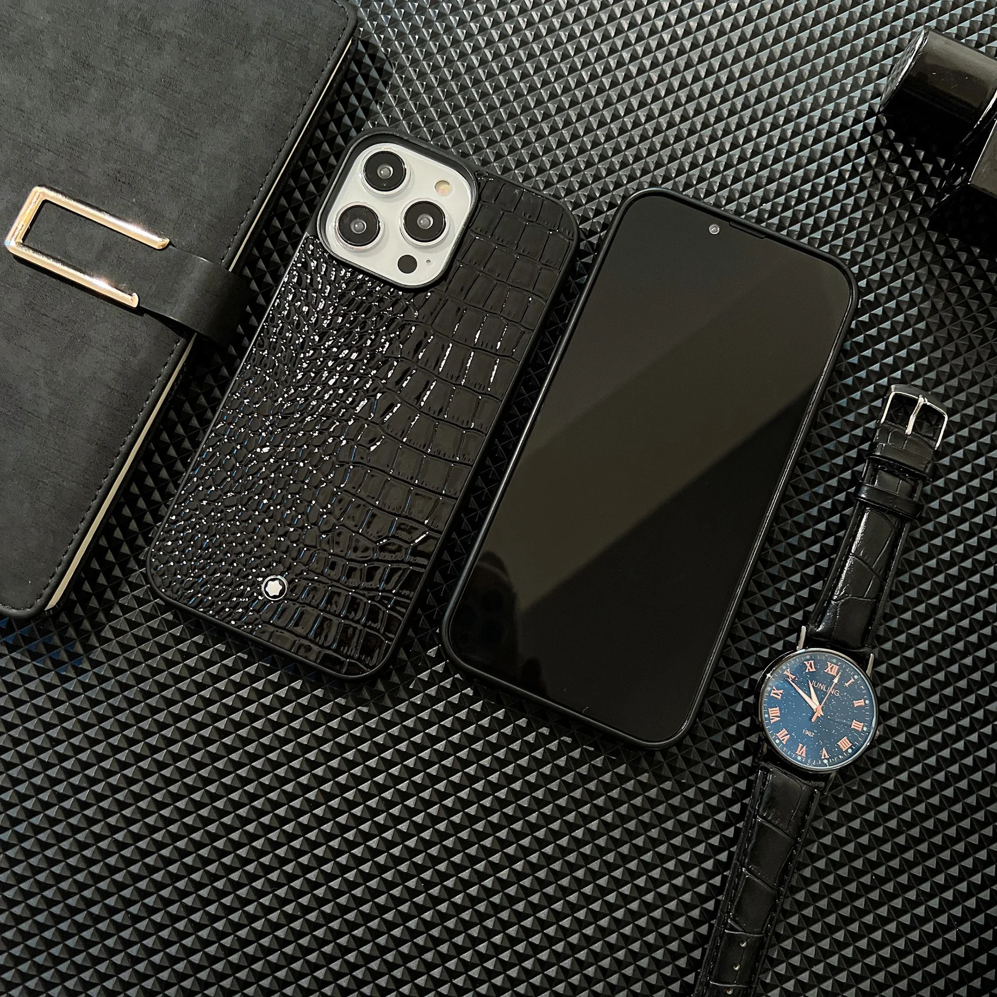 Gothic High Grade Black Business Sle Leather Cases for IPhone 17 14 15 16 Pro Max IPhone 15 Pro Couple Anti-Fall Soft Cover
Gothic High Grade Black Business Sle Leather Cases for IPhone 17 14 15 16 Pro Max IPhone 15 Pro Couple Anti-Fall Soft Cover