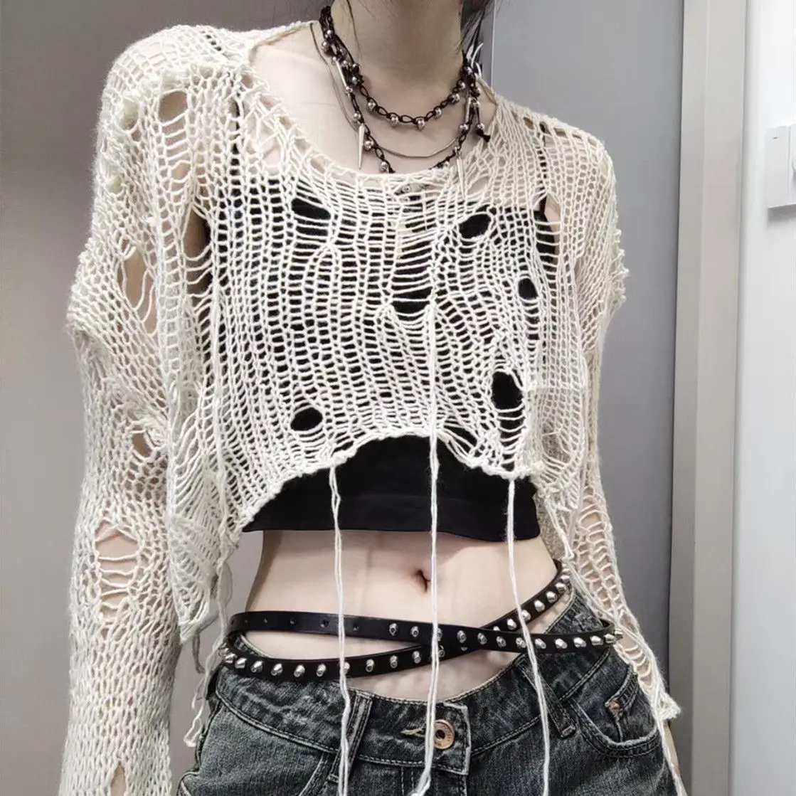 Design New 2025 Ripped Knit Sweater Long Sleeve Cut-out See-through Loose Babes Lazy Top Smock Short Length
Design New 2025 Ripped Knit Sweater Long Sleeve Cut-out See-through Loose Babes Lazy Top Smock Short Length