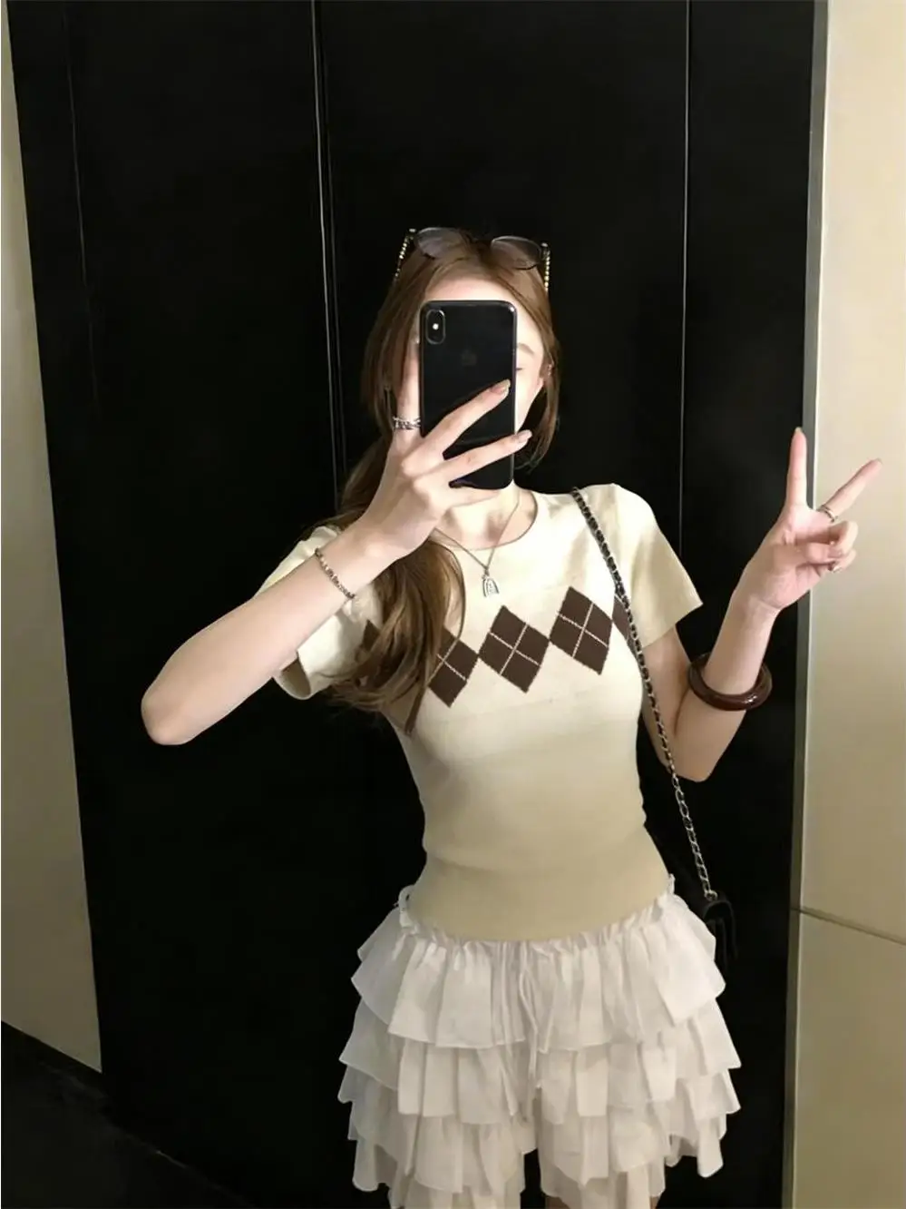 Retro Grid Short Sleeve Knitted Shirt Women's Spring 2026 Slimming Short Style Trendy Top Comfortable Medium Softness Daily Wear
Retro Grid Short Sleeve Knitted Shirt Women's Spring 2026 Slimming Short Style Trendy Top Comfortable Medium Softness Daily Wear
