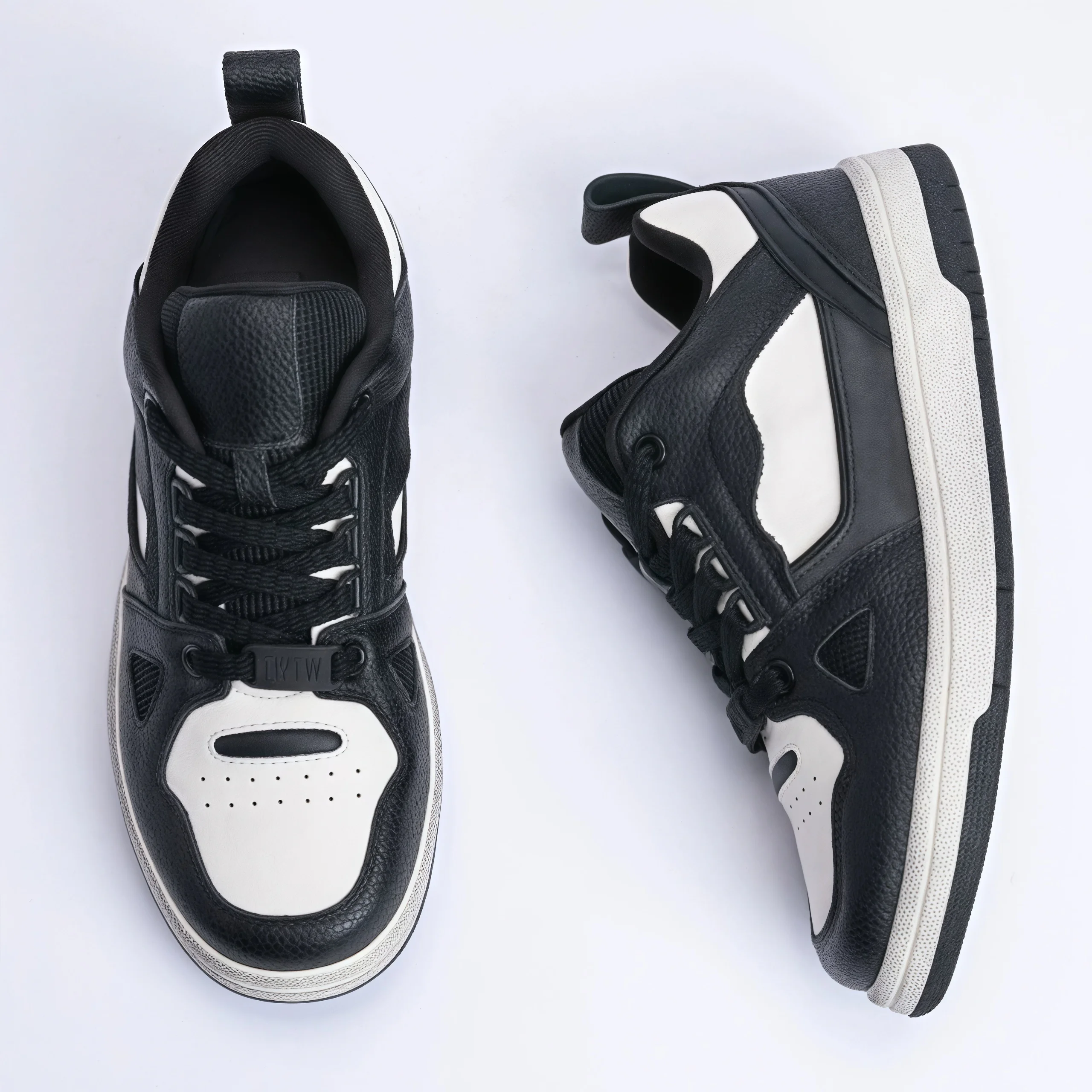 Old-Fashioned Black White Shoes With Soft Flat Sole Comfortable Slim-Fitting Sports Shoes Lace Up Casual Sneakers Women 2025 New
Old-Fashioned Black White Shoes With Soft Flat Sole Comfortable Slim-Fitting Sports Shoes Lace Up Casual Sneakers Women 2025 New