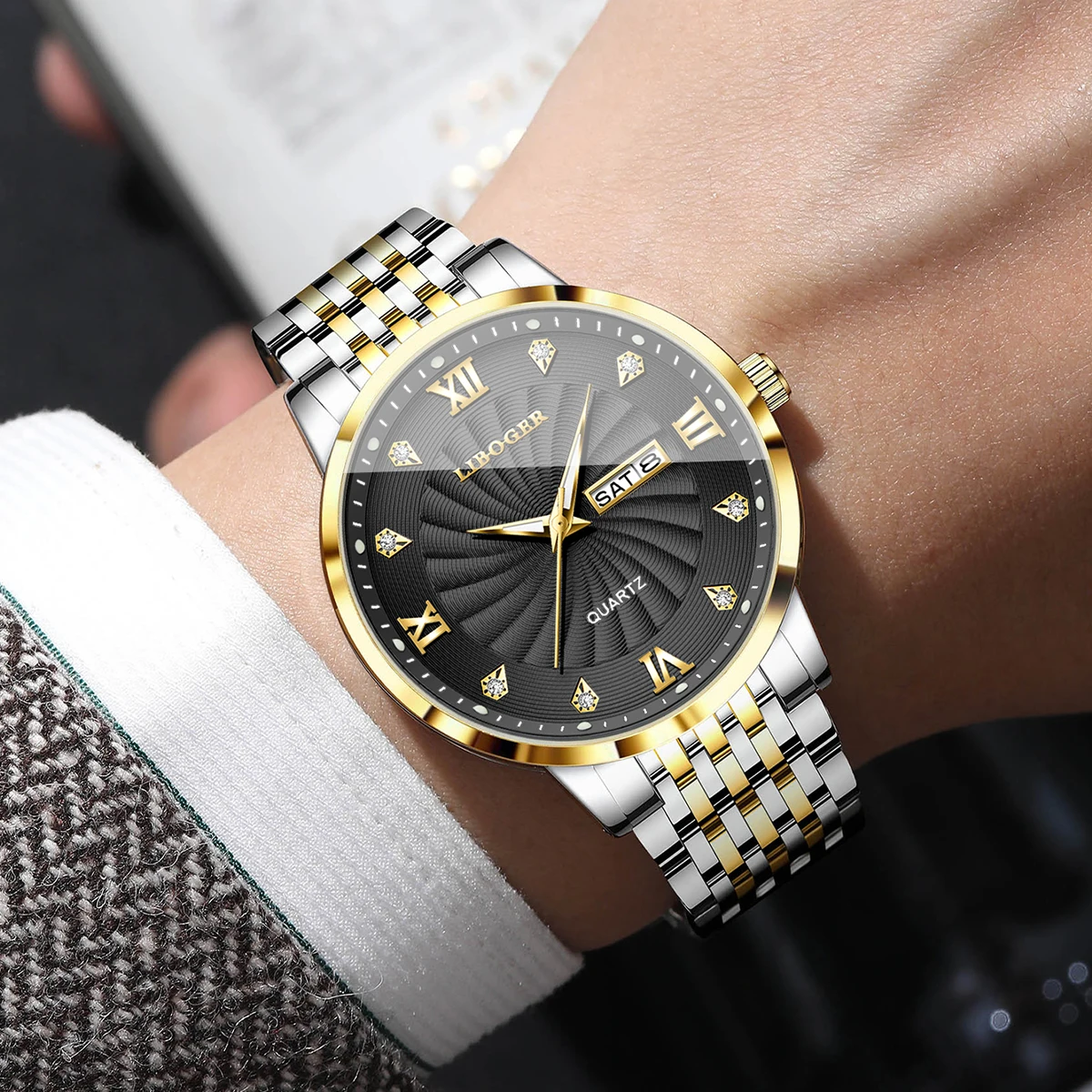 Business Stainless Steel Wristwatch Luxury Men's Quartz Watch Luminous Date Display Diamond Dial Relogio Masculino(Without Box)
Business Stainless Steel Wristwatch Luxury Men's Quartz Watch Luminous Date Display Diamond Dial Relogio Masculino(Without Box)