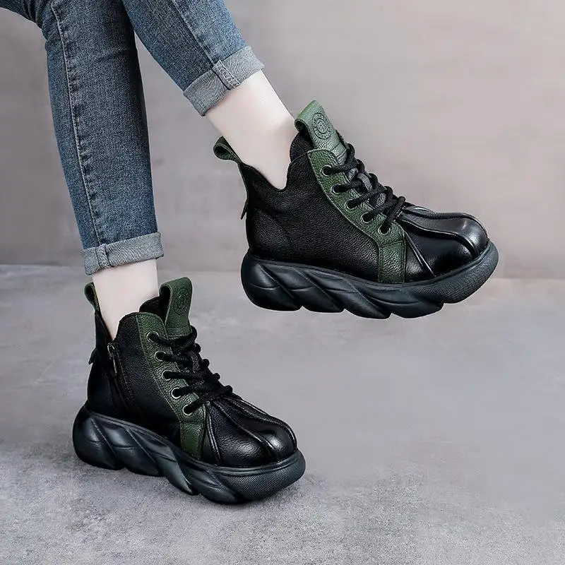 Casual Boots Women's Thick Bottom Platform Short Boots Leather Fleece Lined Comfortable Rubber Sole round Toe Boots
Casual Boots Women's Thick Bottom Platform Short Boots Leather Fleece Lined Comfortable Rubber Sole round Toe Boots