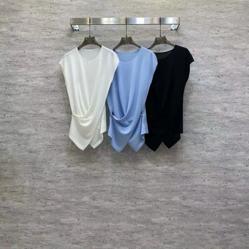 2026 New Slim Fashion Crew Neck Three Dimensional Pattern Knit Vest
2026 New Slim Fashion Crew Neck Three Dimensional Pattern Knit Vest