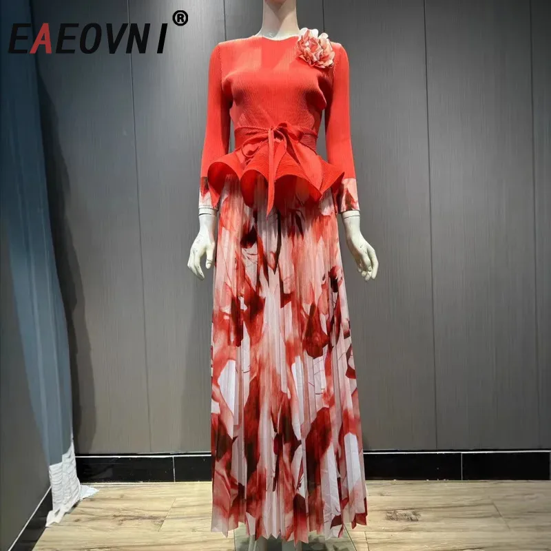 EAEOVNI Модный плиссированный комплект из 2 предметов Miyake, женская блузка с 3D цветочным поясом + длинная юбка трапециевидной формы с принтом, элегантная новинка 2025 года, 1A667
EAEOVNI Модный плиссированный комплект из 2 предметов Miyake, женская блузка с 3D цветочным поясом + длинная юбка трапециевидной формы с принтом, элегантная новинка 2025 года, 1A667