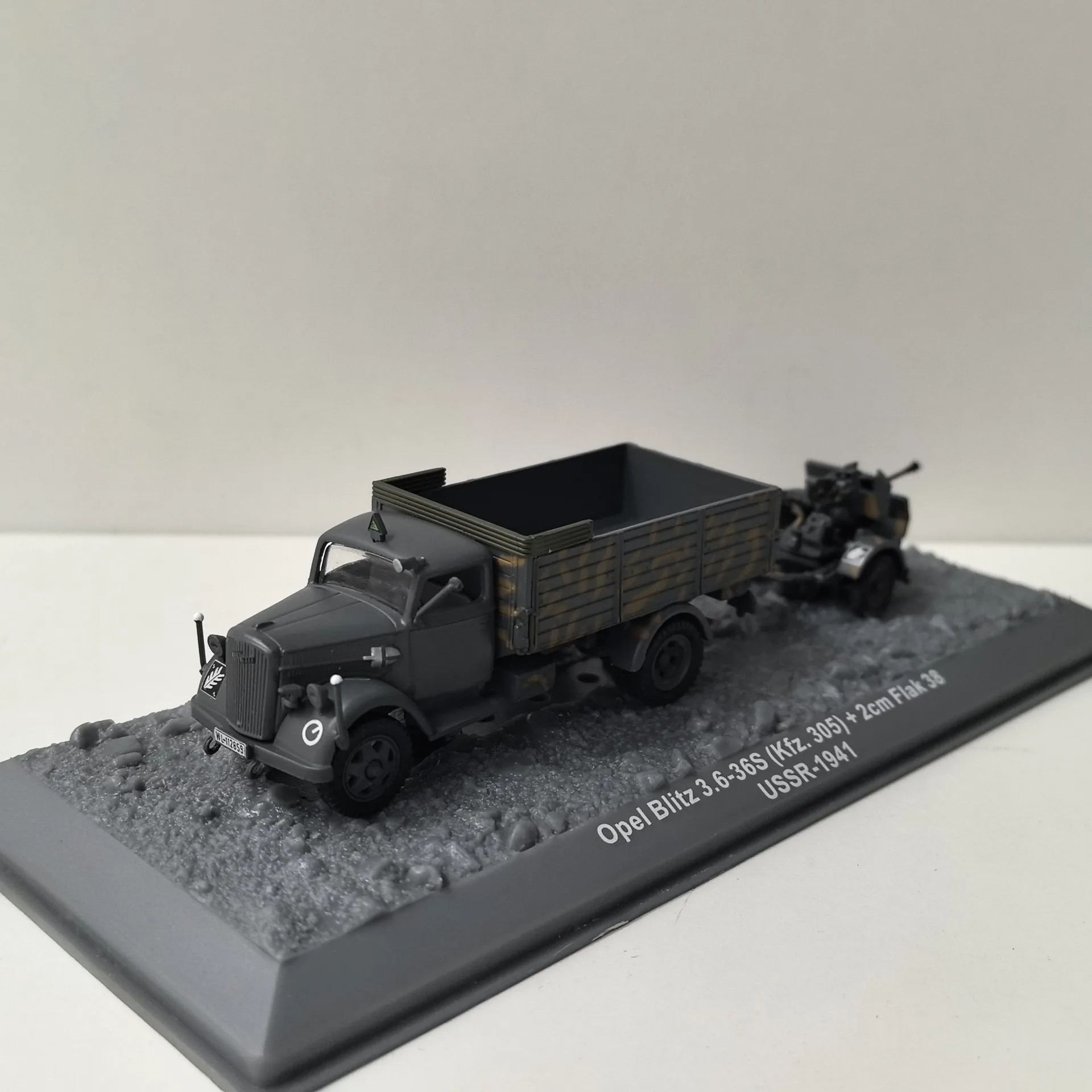 Diecast DEA 1/72 Scale OPEL BLITZ 1941 Opel Alloy Car Model Collectible Toy Gift Souvenir Display Ornament
Diecast DEA 1/72 Scale OPEL BLITZ 1941 Opel Alloy Car Model Collectible Toy Gift Souvenir Display Ornament