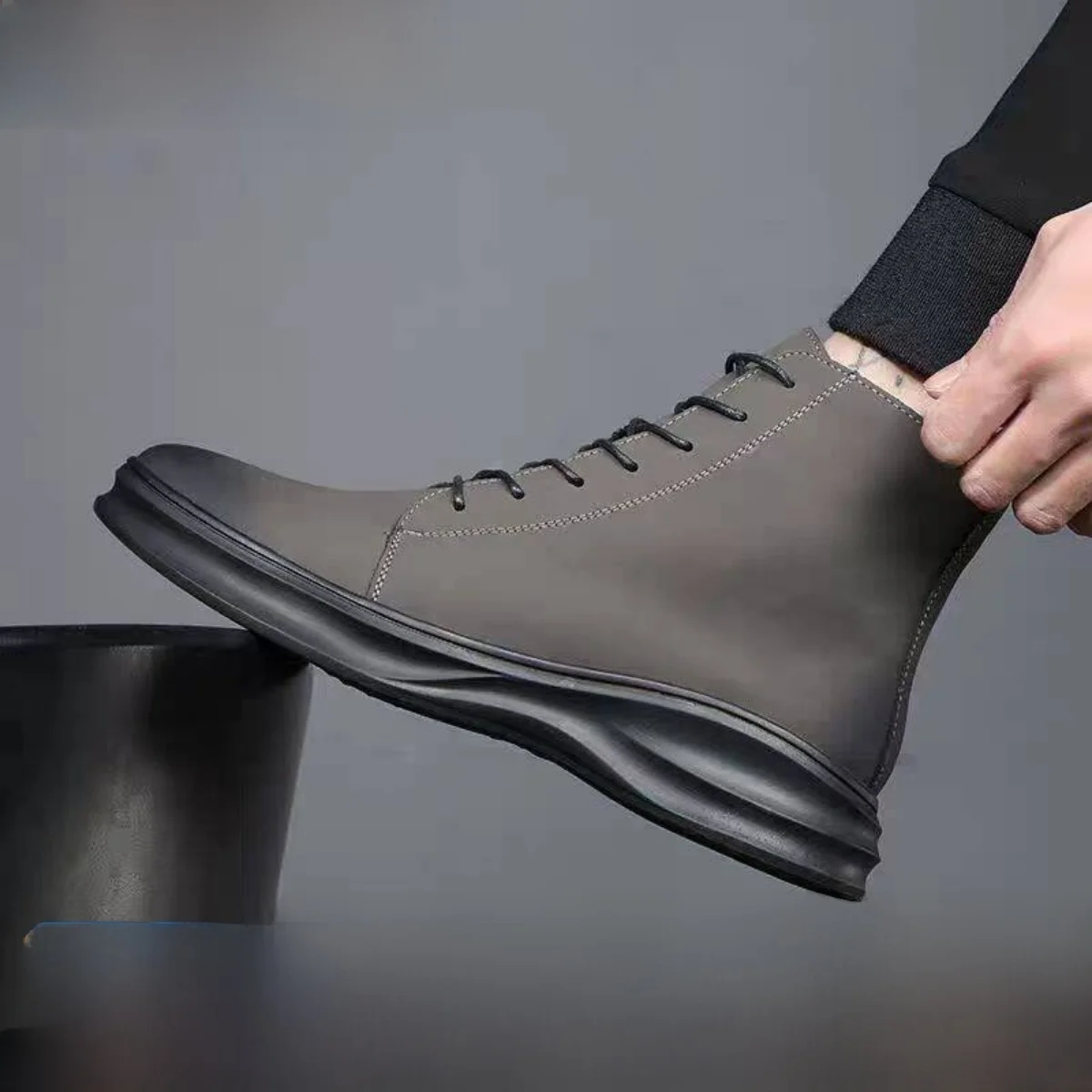 Winter New Men's Fce Lined Warm Casual Leather Boots Genuine Leather Work Boots Snow Boots High Top Boots
Winter New Men's Fce Lined Warm Casual Leather Boots Genuine Leather Work Boots Snow Boots High Top Boots