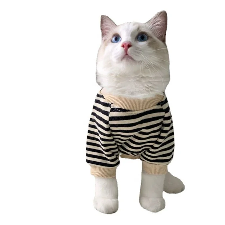 Fall New pet clothing Classic sweater Dog Cat in black and white striped cat clothing Pet clothes
Fall New pet clothing Classic sweater Dog Cat in black and white striped cat clothing Pet clothes