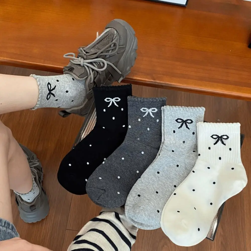 New Cute Dot Socks Sweat Absorption Spring and Autumn Mid Tube Socks Girls Gift Breathable Ruffle Dot Socking for Women
New Cute Dot Socks Sweat Absorption Spring and Autumn Mid Tube Socks Girls Gift Breathable Ruffle Dot Socking for Women