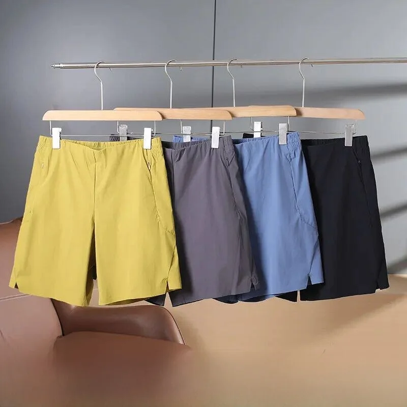 Training Series Men's Running Fitness Shorts Quick Dry Woven Fabric Standard Fit Summer Collection Athletic Wear Male Model
Training Series Men's Running Fitness Shorts Quick Dry Woven Fabric Standard Fit Summer Collection Athletic Wear Male Model