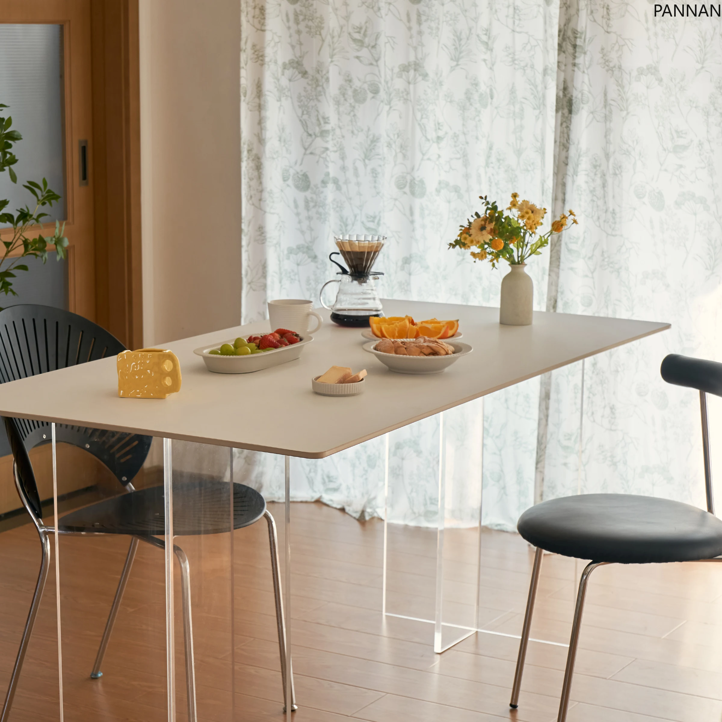 Rectangle dining table Modern simple flat white hanging cream wind rock board dining table
Rectangle dining table Modern simple flat white hanging cream wind rock board dining table