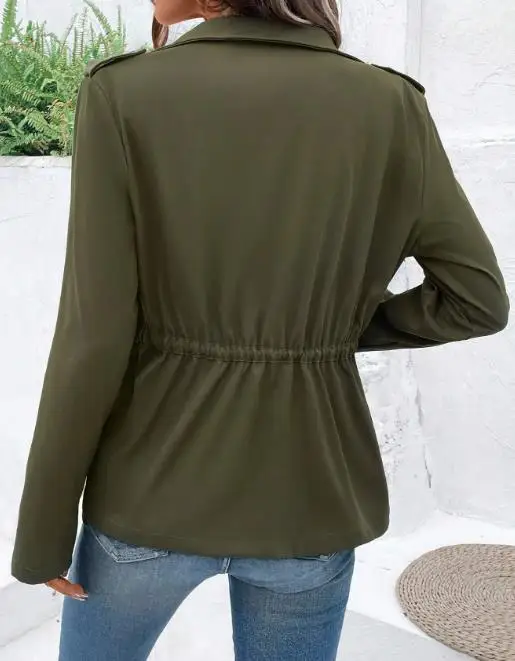 Осень 2024, новая однотонная повседневная куртка с длинными рукавами на шнурке, женская облегающая повседневная короткая рабочая куртка с лацканами и карманами 
Осень 2024, новая однотонная повседневная куртка с длинными рукавами на шнурке, женская облегающая повседневная короткая рабочая куртка с лацканами и карманами