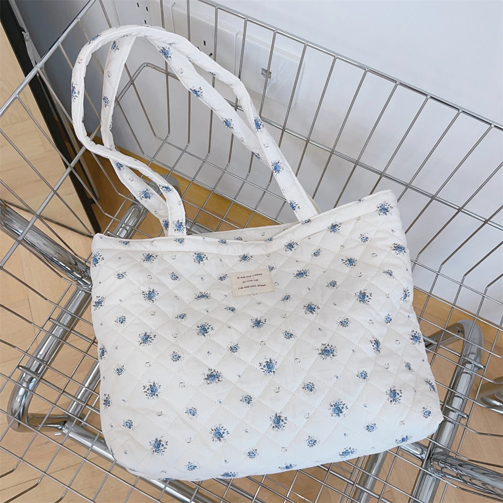 Women Quilted Trendy Carrying Bag Large Capacity Padded Shopping Tote Lightweight Floral Shoulder Bag Cotton for Autumn Winter
Women Quilted Trendy Carrying Bag Large Capacity Padded Shopping Tote Lightweight Floral Shoulder Bag Cotton for Autumn Winter