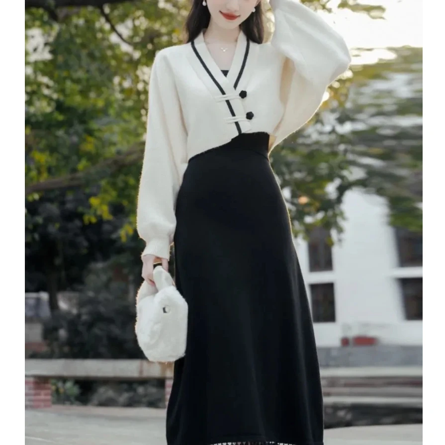 Spring and Autumn Wear Knitted Sweater Sling Dress Cardigan Two-Piece Vintage Chinese Style Dress Set
Spring and Autumn Wear Knitted Sweater Sling Dress Cardigan Two-Piece Vintage Chinese Style Dress Set